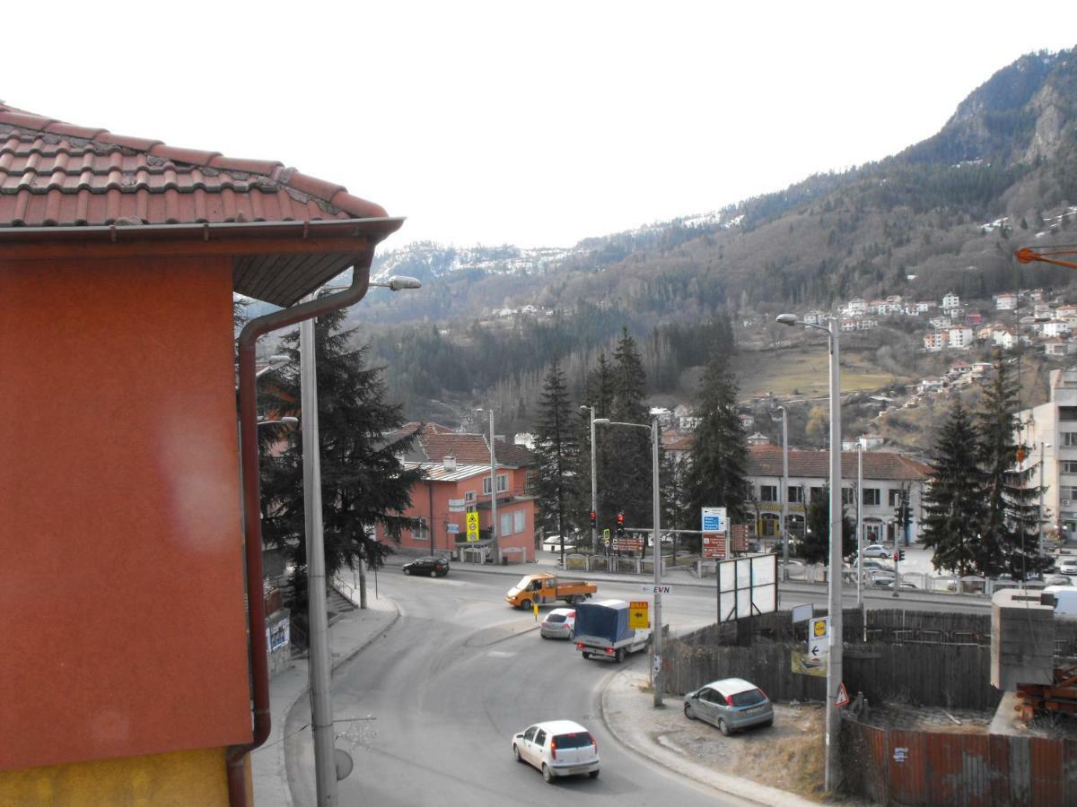 Къща За Гости "Георгиеви" Smolyan Exterior foto